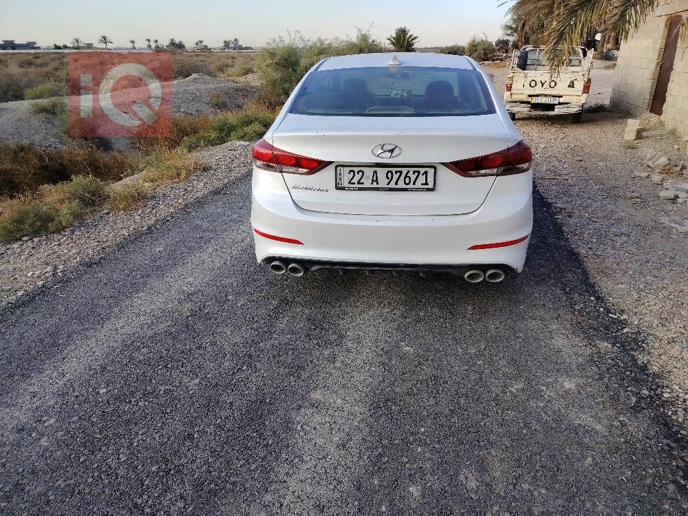 هیوندای ئەلەنترا